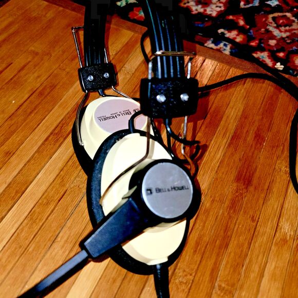 Vintage Bell & Howell Headphones w/ Mic Mono model 715305 Retro Ear-Cup Look New - Picture 12 of 16